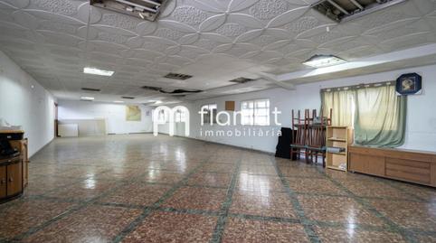 Foto 2 de Planta baixa en venda a Carrer de las Navas de Tolosa, El Camp de l'Arpa del Clot, Barcelona