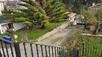 Vista exterior de Casa o xalet en venda en Castro-Urdiales amb Calefacció i Traster