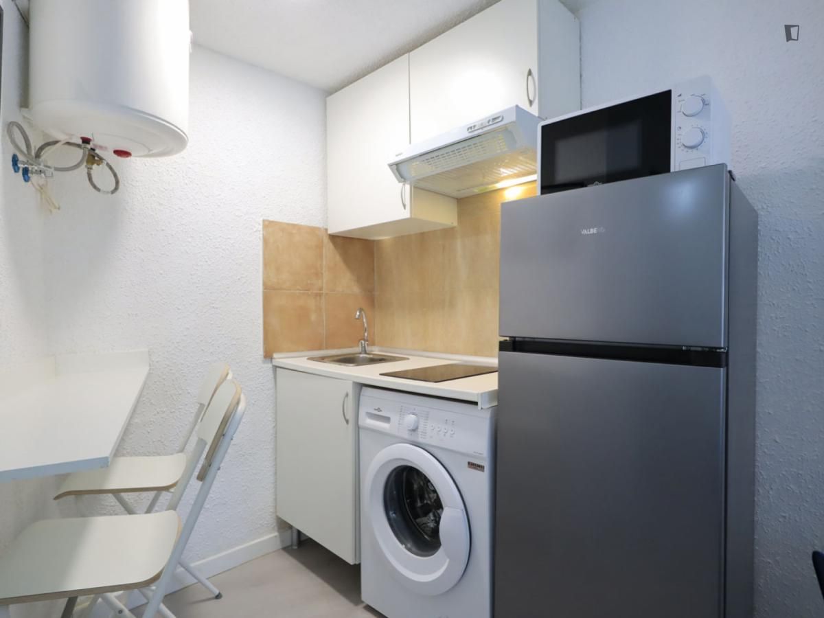 Kitchen of Study to rent in  Madrid Capital  with Furnished, Washing machine and Microwave