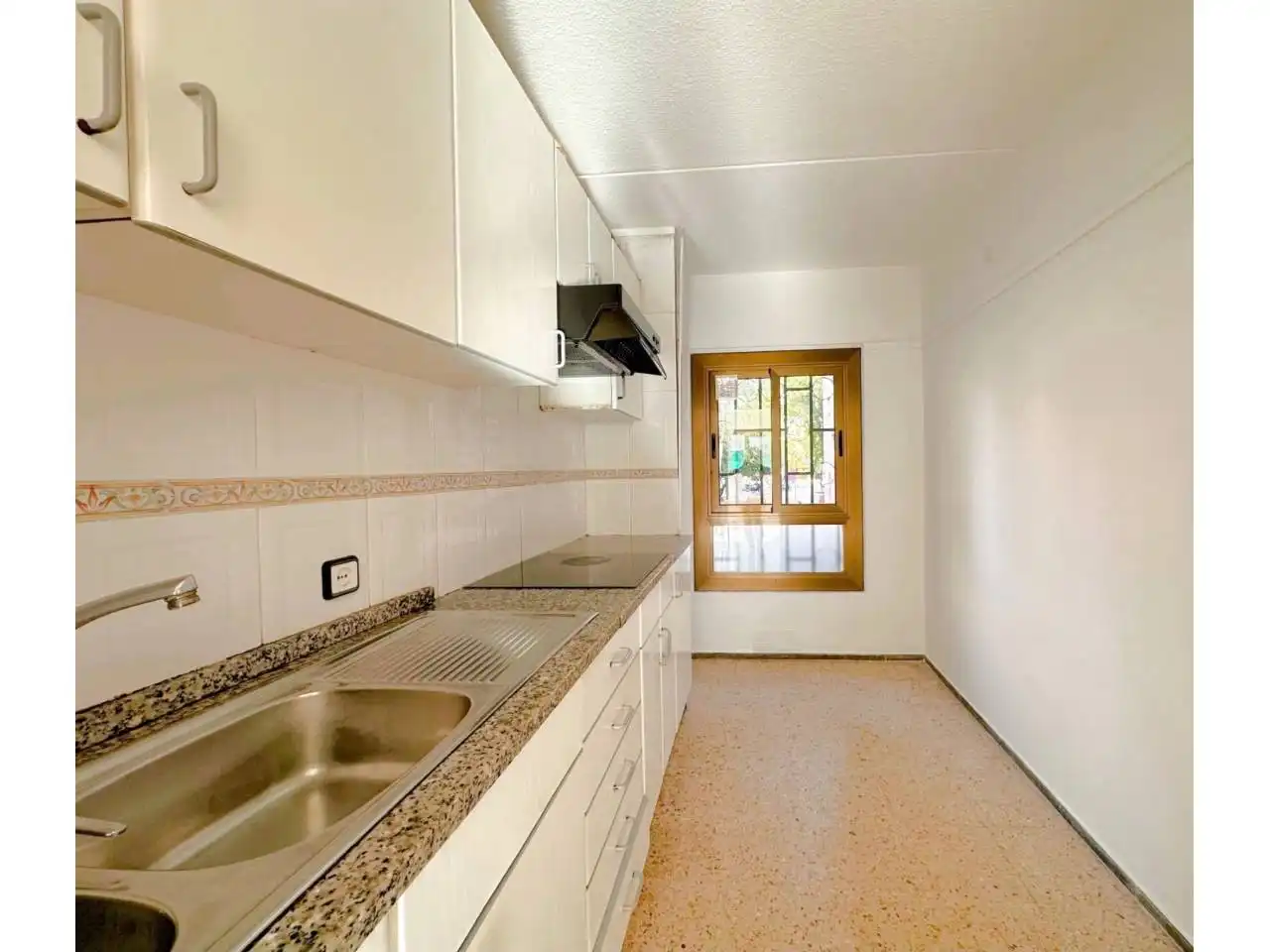 Kitchen of Flat for sale in Cerdanyola del Vallès  with Heating, Private garden and Terrace