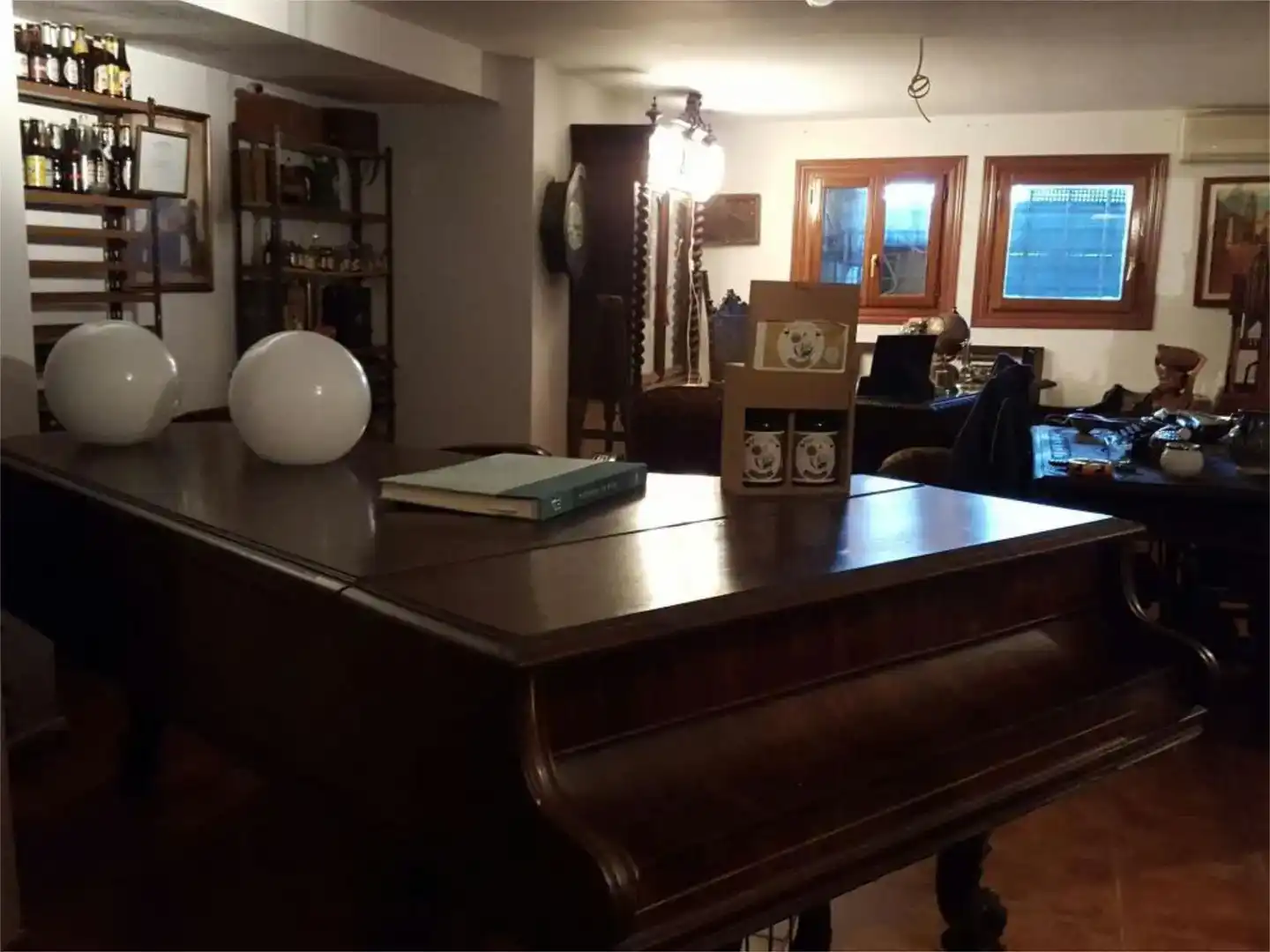 Sala d'estar de Pis en venda en Jaén amb Aire condicionat, Jardí privat i Parquet