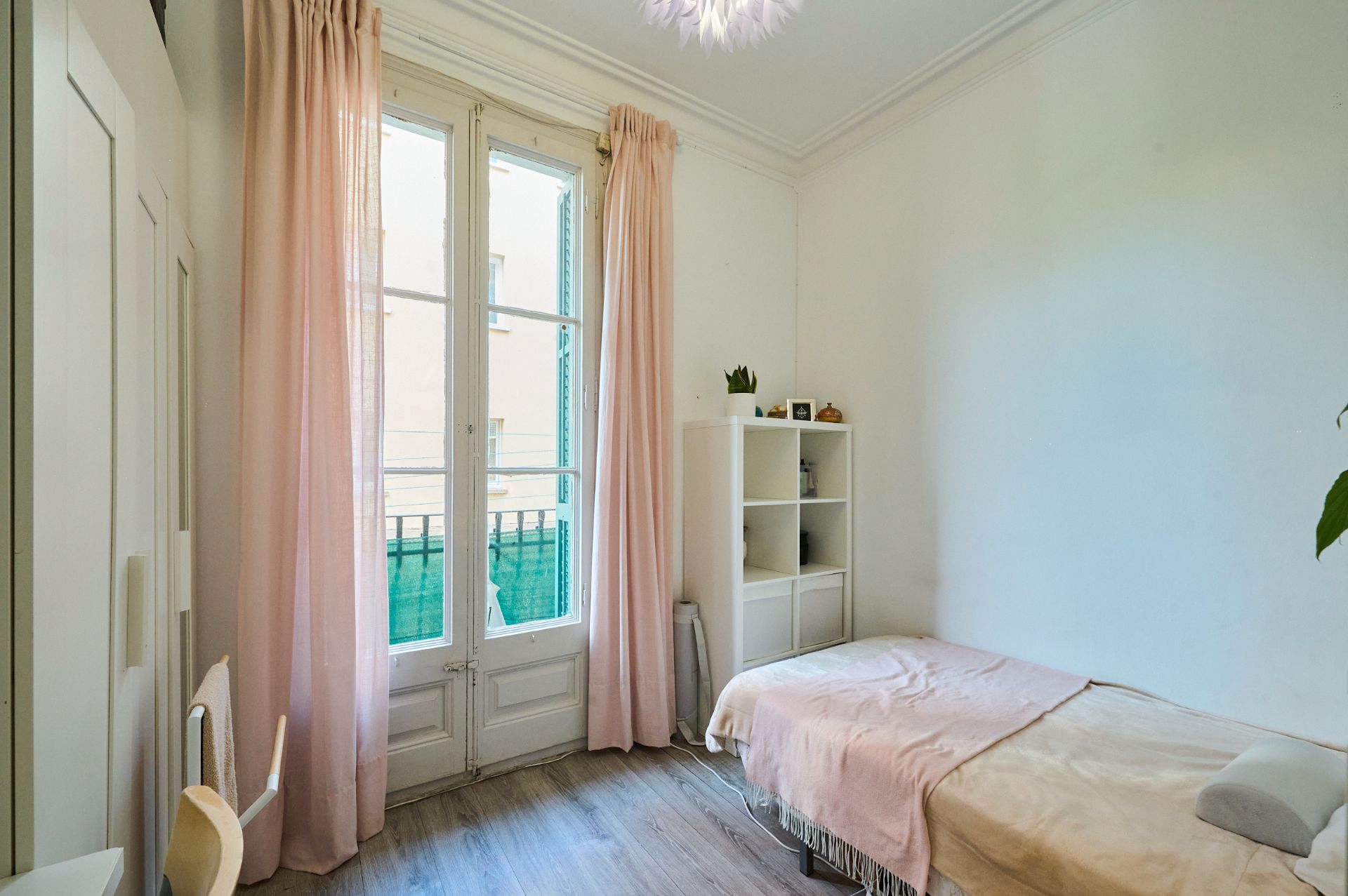 Habitación de Piso en venta en  Barcelona Capital con Parquet, Horno y Lavadora