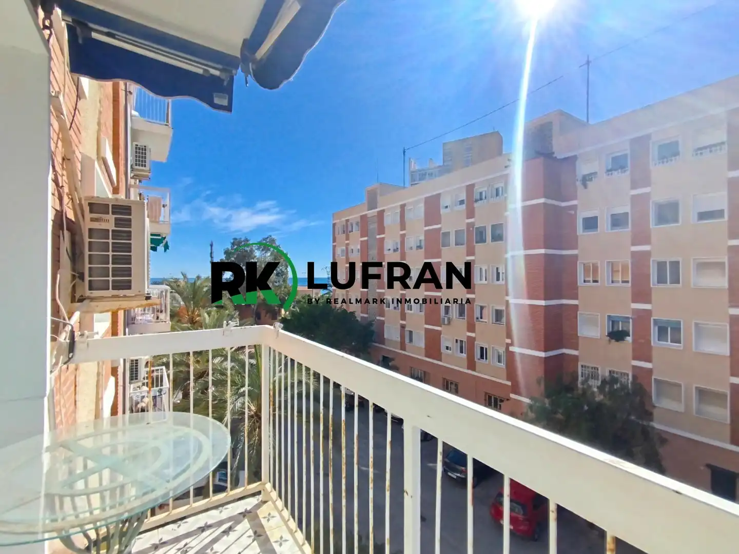 Vista exterior de Piso en venta en Alicante / Alacant con Aire acondicionado y Balcón