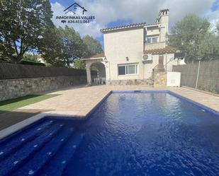 Swimming pool of Single-family semi-detached for sale in Lliçà de Vall  with Air Conditioner, Terrace and Swimming Pool