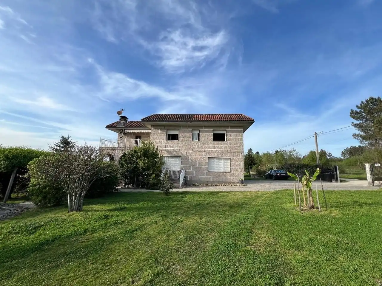 Exterior view of Houses for sale in Ourense Capital   with Heating, Terrace and Swimming Pool