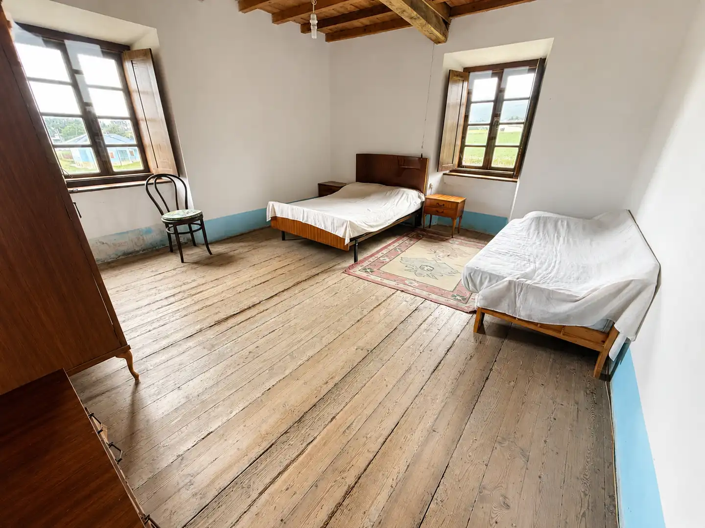 Dormitori de Casa o xalet en venda en Coaña amb Jardí privat, Traster i Moblat