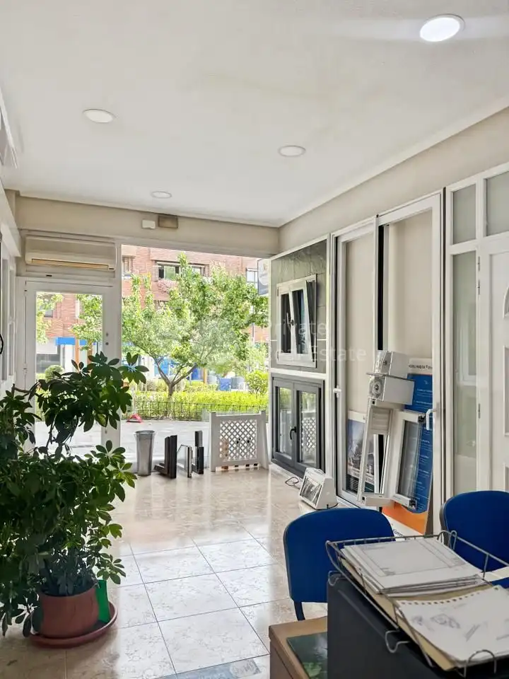 Business premises for sale in Casco Antiguo, imagen 4