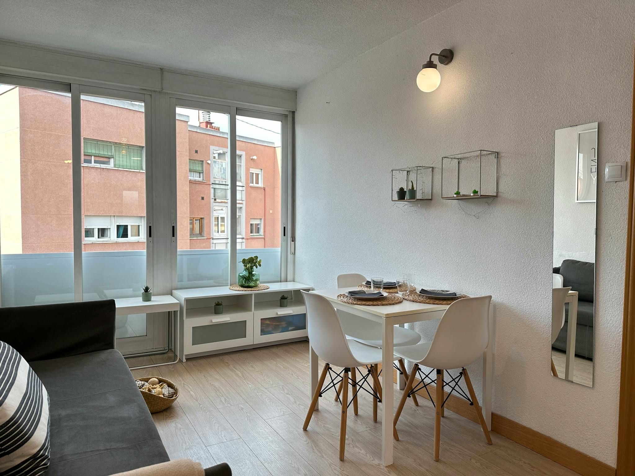 Terraza de Piso de alquiler en  Madrid Capital con Calefacción, Amueblado y Lavadora