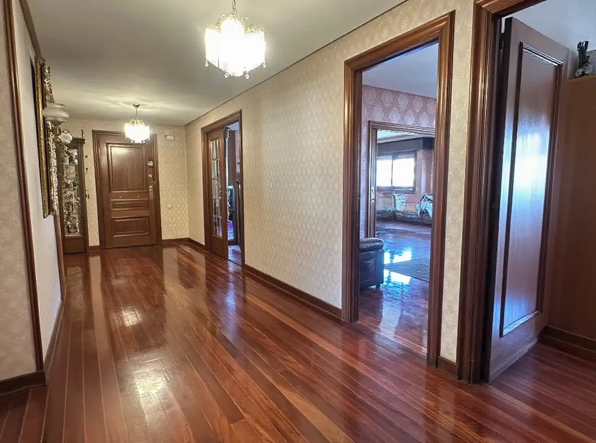Piso en venta en  Logroño con Calefacción, Parquet y Terraza