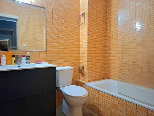 Bathroom of Flat for sale in Vigo   with Storage room