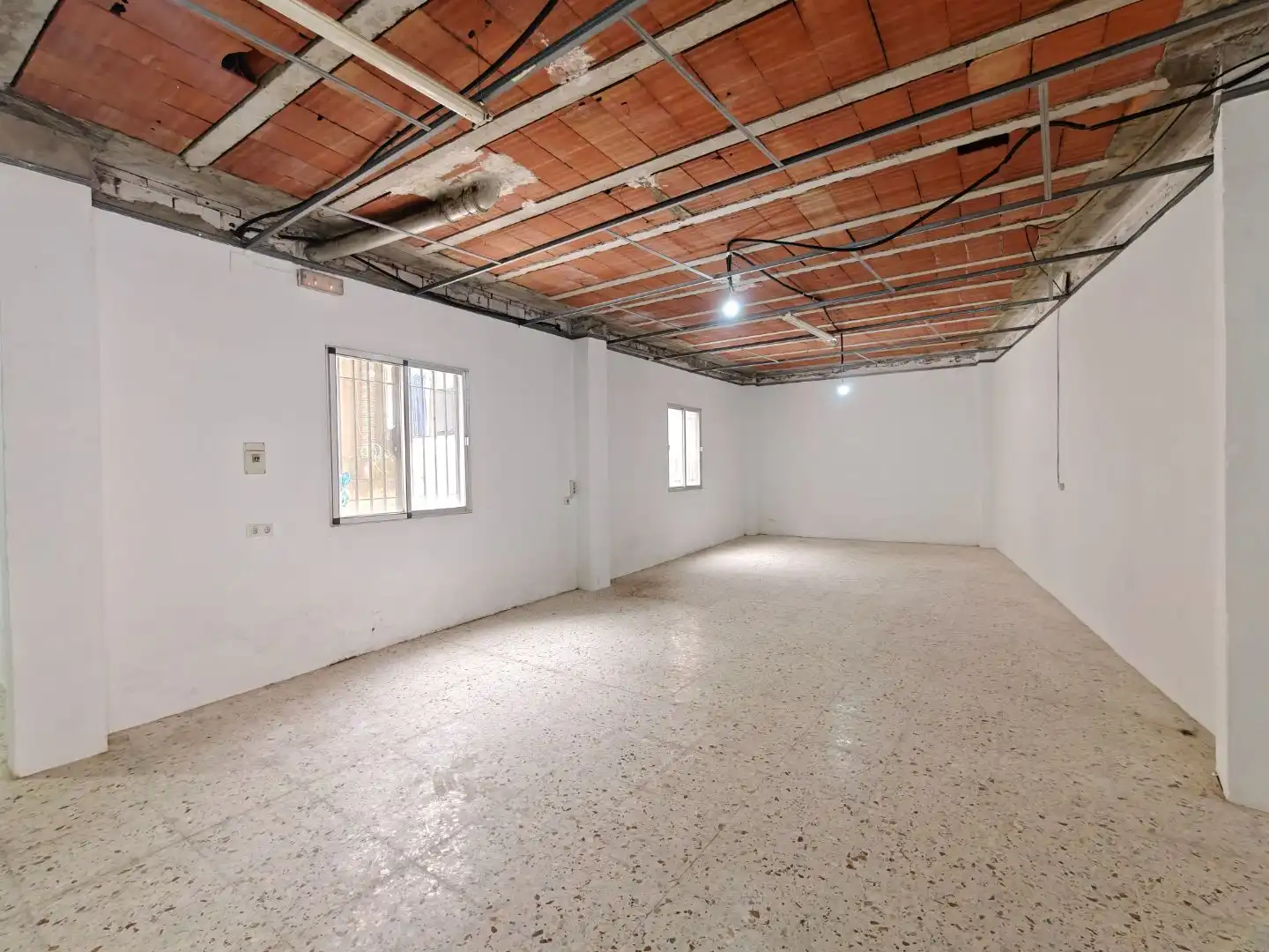 Commercial properties for sale in Montoro