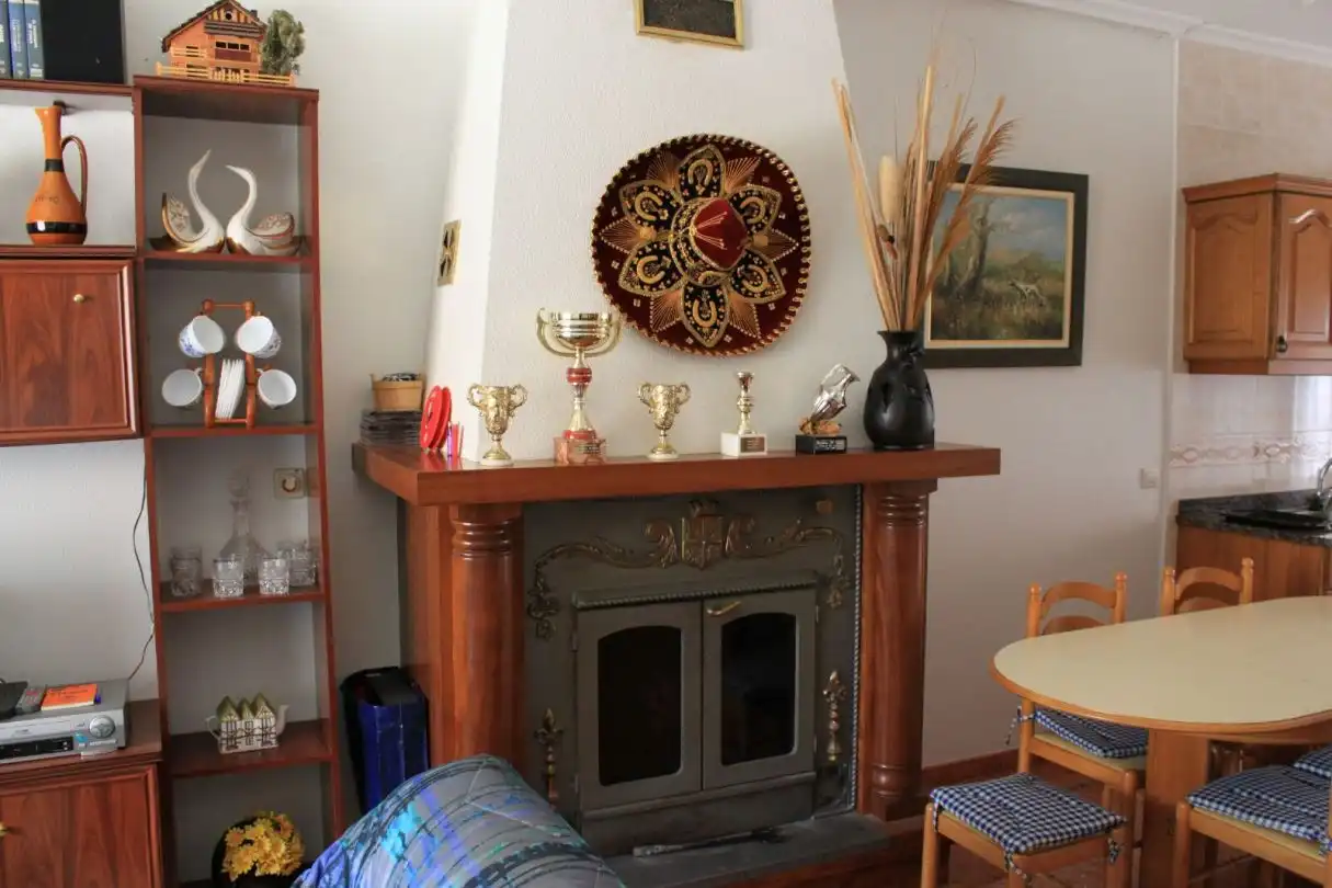 Sala de estar de Casa o chalet en venta en Cascajares de la Sierra con Calefacción y Amueblado