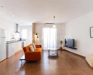 Exterior view of Apartment for sale in  Valencia Capital  with Air Conditioner, Heating and Terrace
