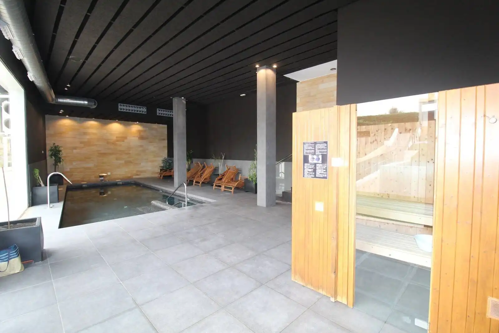 Piscina de Apartament en venda en Orihuela amb Aire condicionat, Terrassa i Traster
