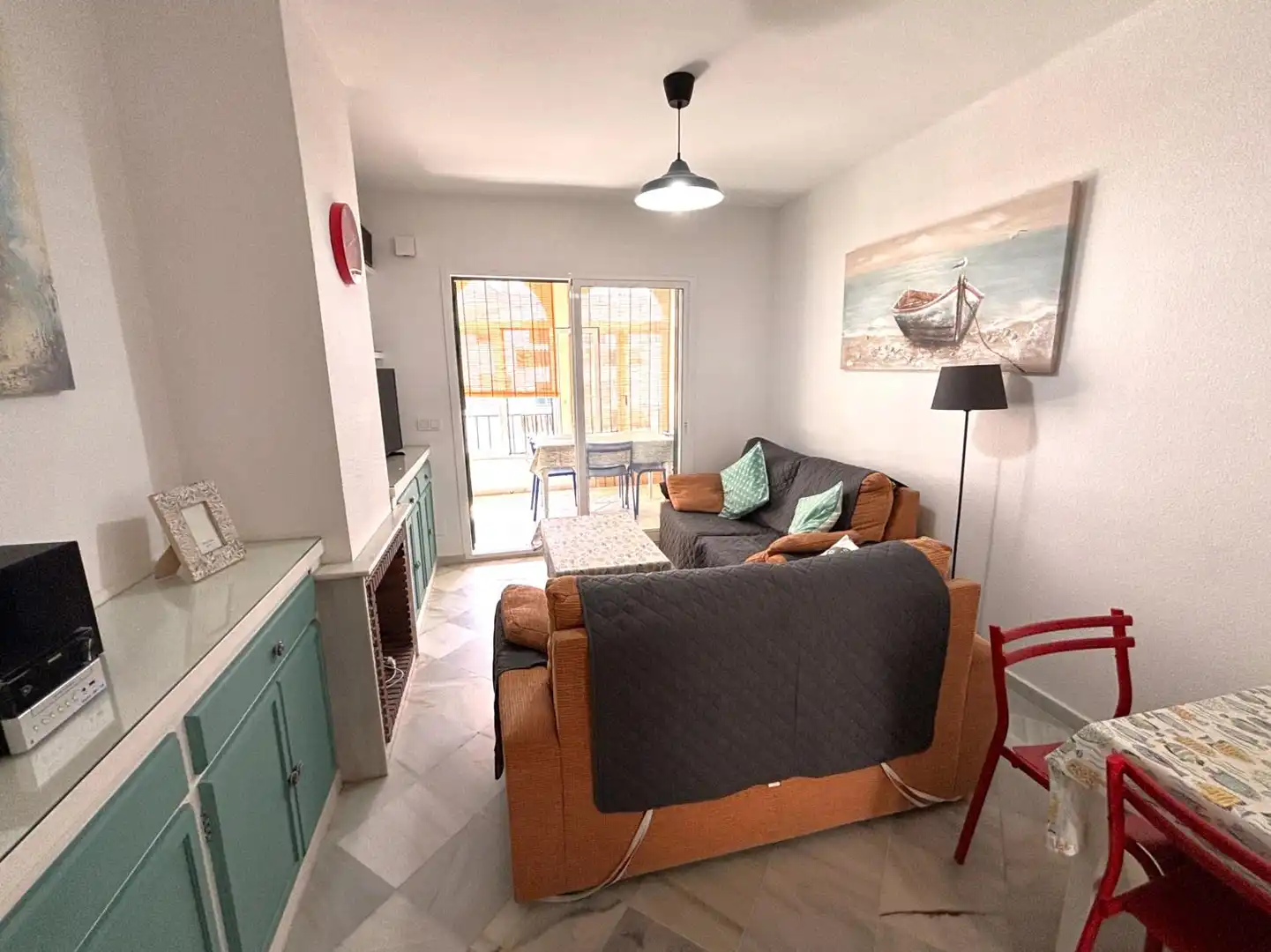 Sala de estar de Piso en venta en El Portil con Calefacción, Terraza y Piscina
