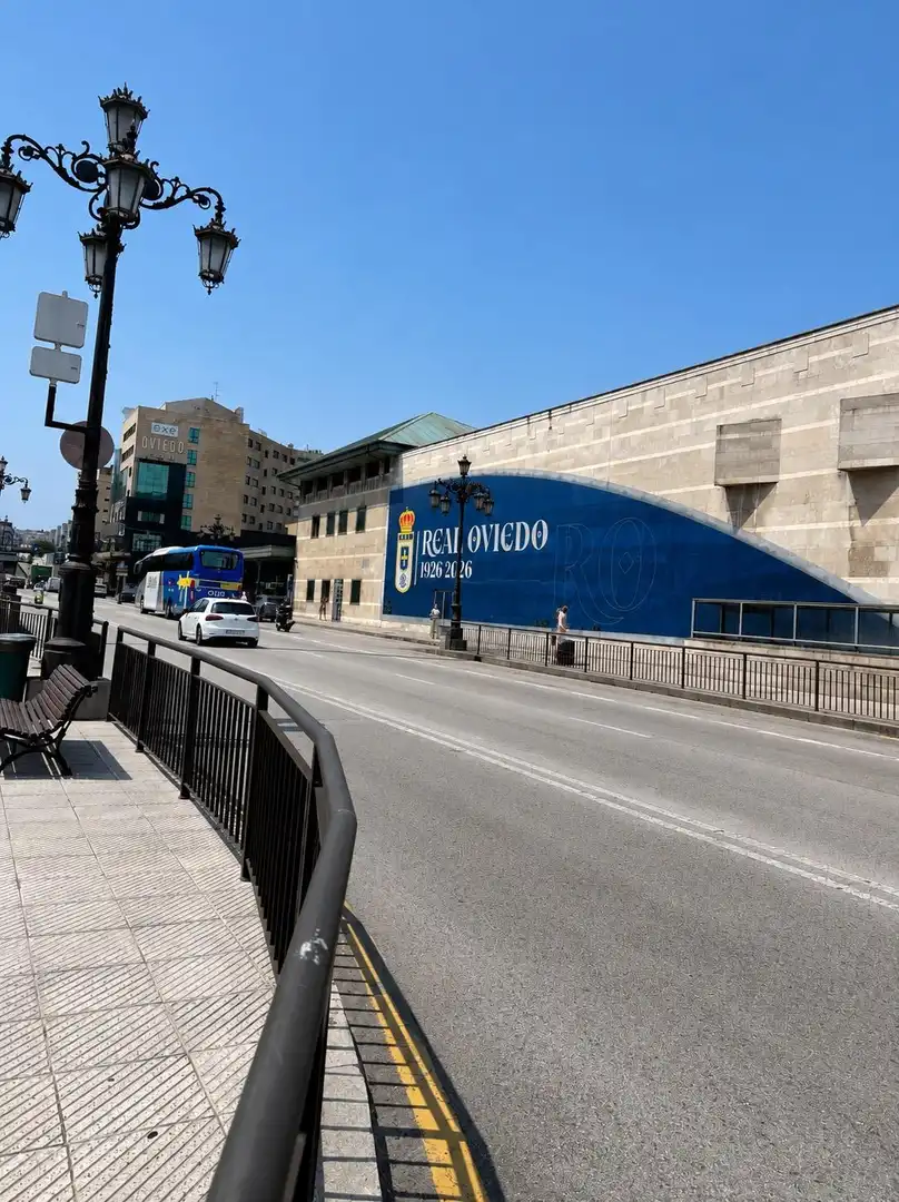 Vista exterior de Garaje en venta en Oviedo 
