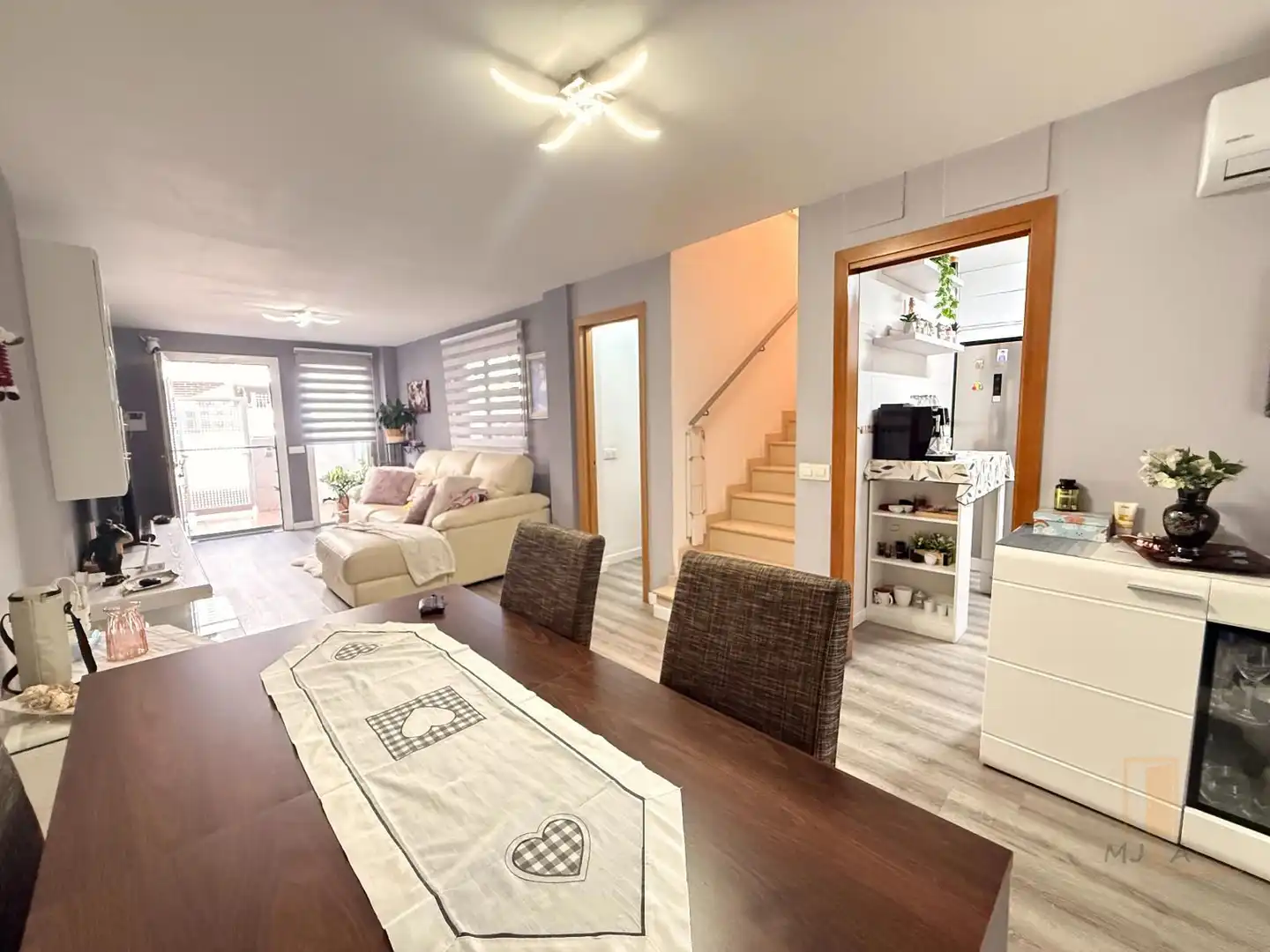 Maison mitoyenne avec terrasse à vendre à L'OM BLANC, imagen 9