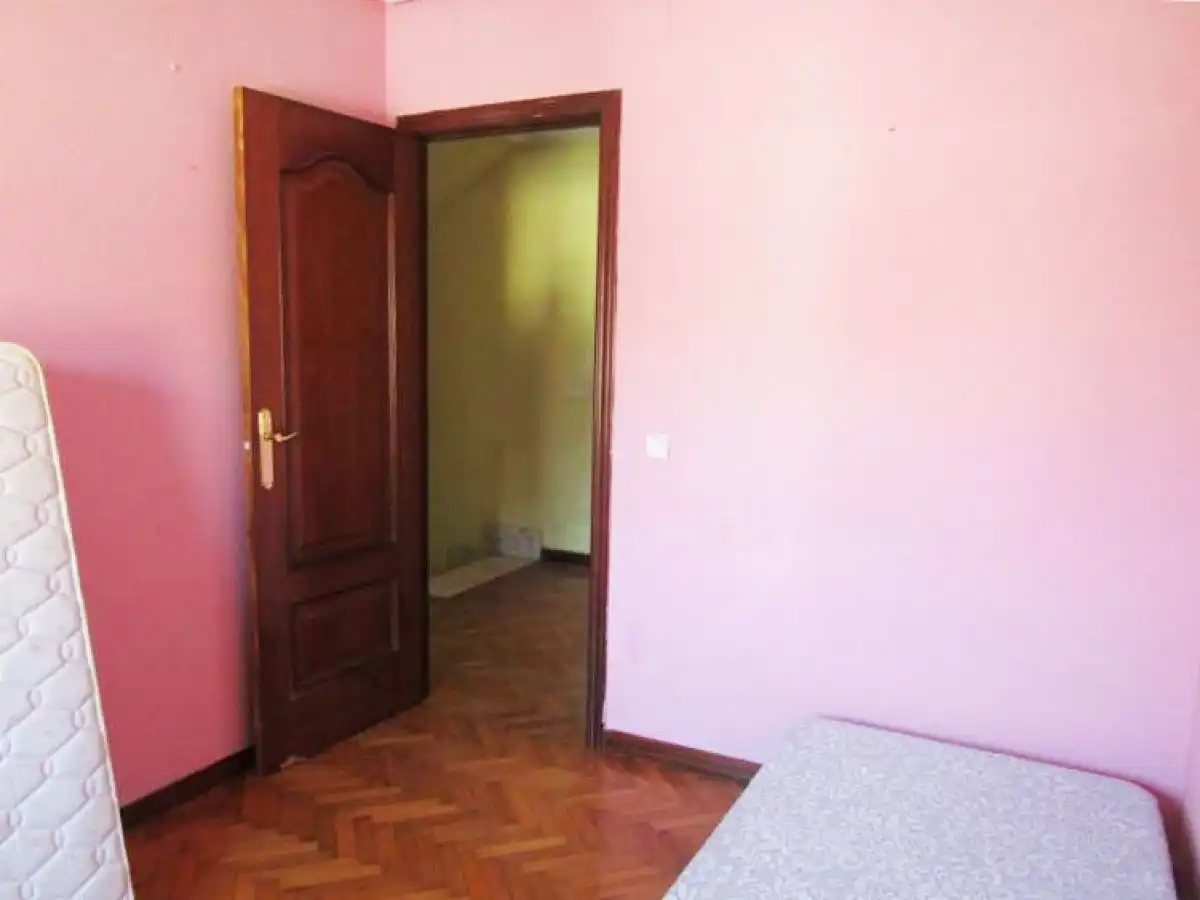 Habitación de Casa adosada en venta en Pelabravo con Calefacción, Terraza y Piscina comunitaria