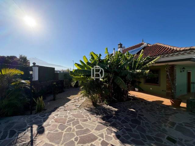 Casa adosada en Alquiler en Carretera Nueva Corujera, 107d en La Corujera