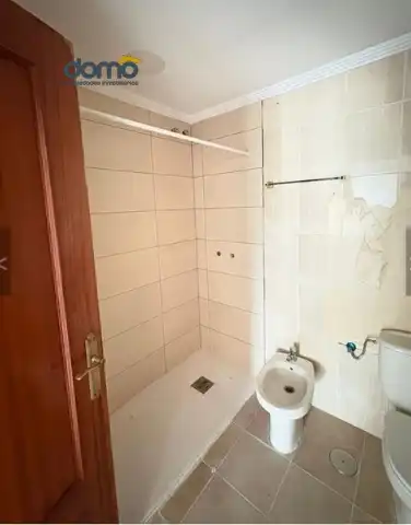 Baño de Piso en venta en Málaga con Terraza y Piscina comunitaria