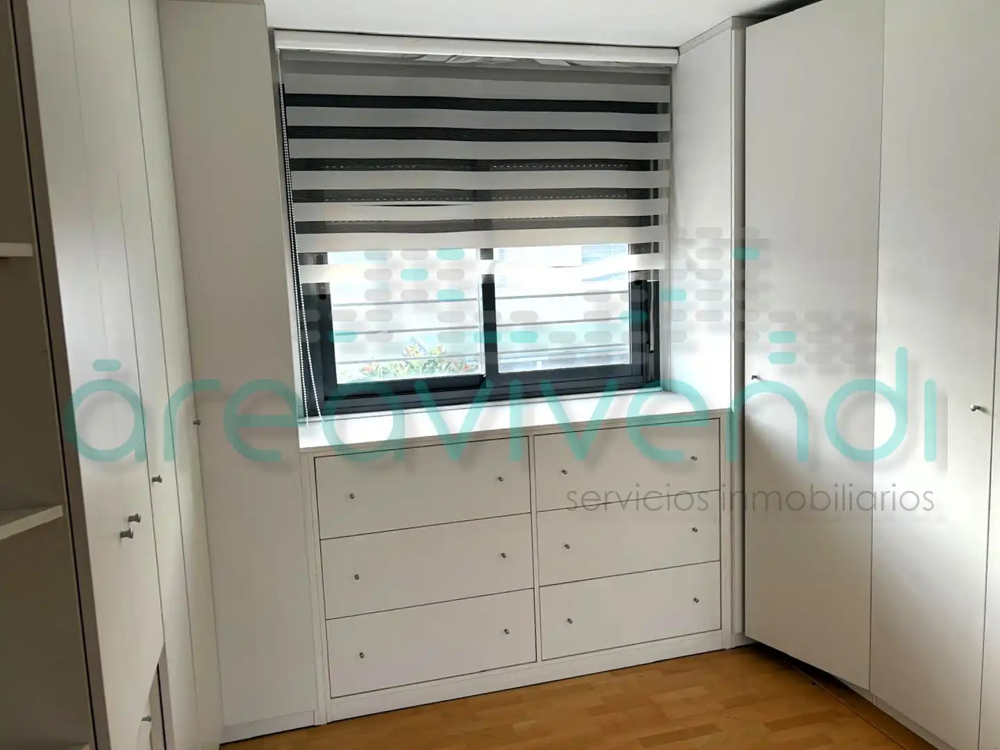 Habitación de Casa adosada en venta en Castellón de la Plana / Castelló de la Plana con Aire acondicionado, Calefacción y Jardín privado