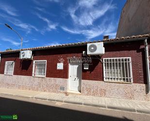 Vista exterior de Casa adosada en venda en Cañada de Calatrava