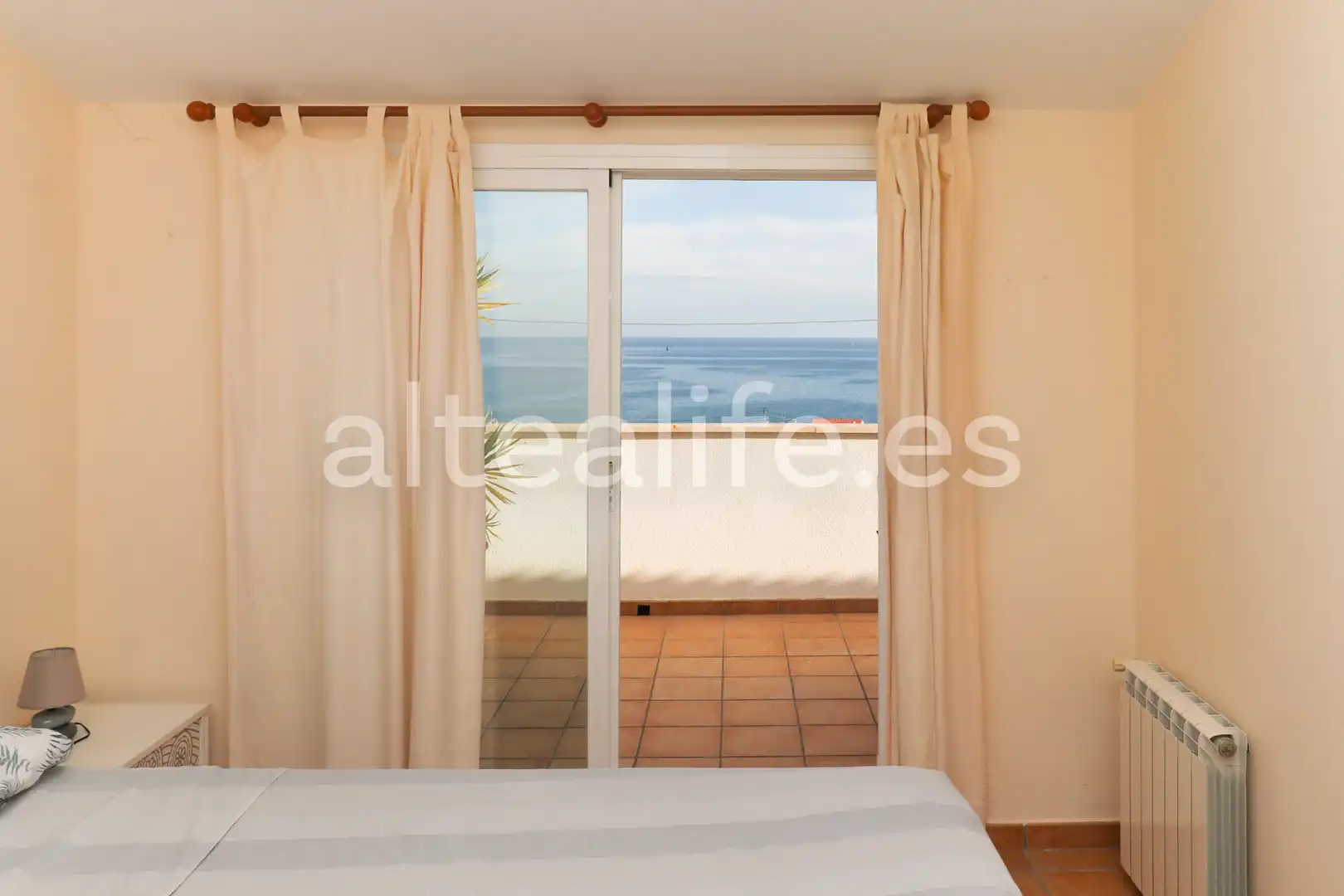 Attic for rent in Carrer Menut, Altea ciudad
