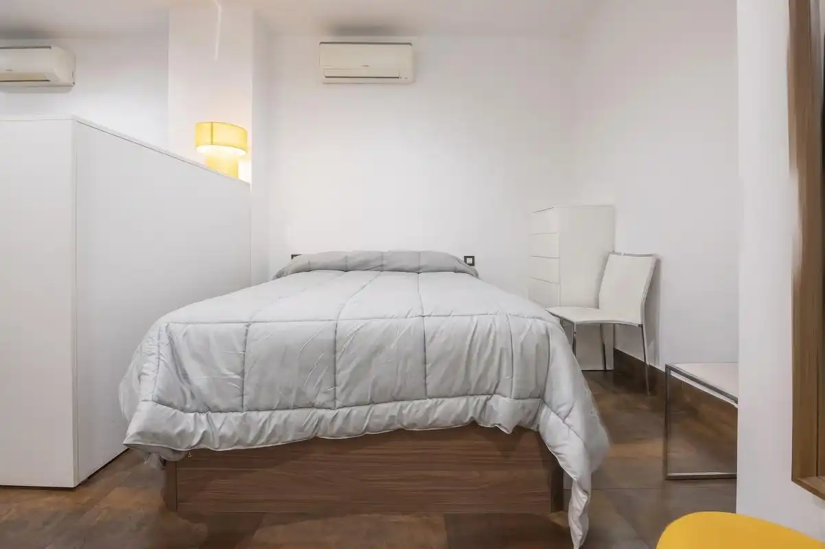 Schlafzimmer von Wohnung zum Verkauf in Madrid mit Klimaanlage, Heizung und Möbliert