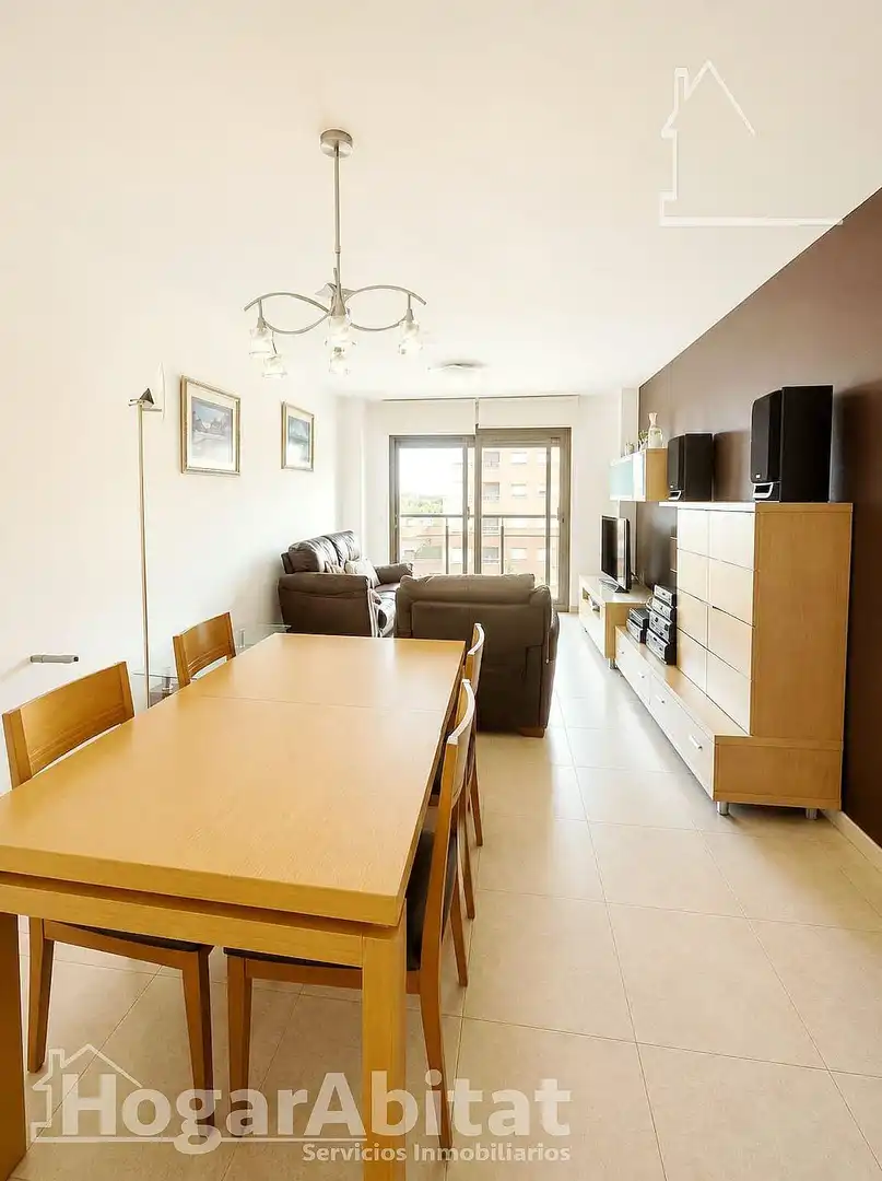 Comedor de Piso en venta en Castellón de la Plana / Castelló de la Plana con Aire acondicionado, Calefacción y Jardín privado