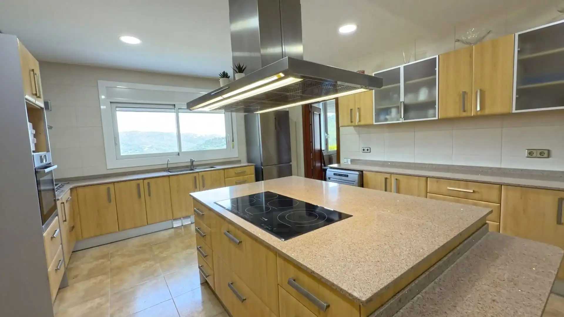 Casa con piscina en venta en Urbanitzacions, imagen 7
