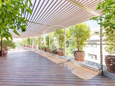Flat with balcony to rent in Carrer de Freixa