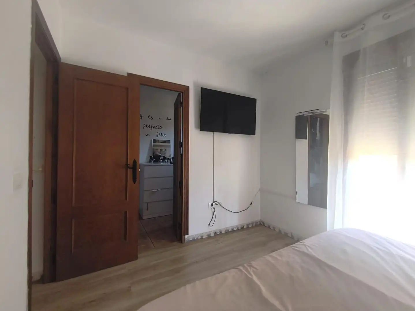 Bedroom of Detached homes for sale in La Línea de la Concepción  with Air Conditioner, Private garden and Balcony