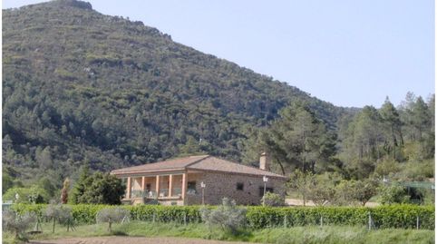 Chalet en venta en Periferia, 5 dormitorios.