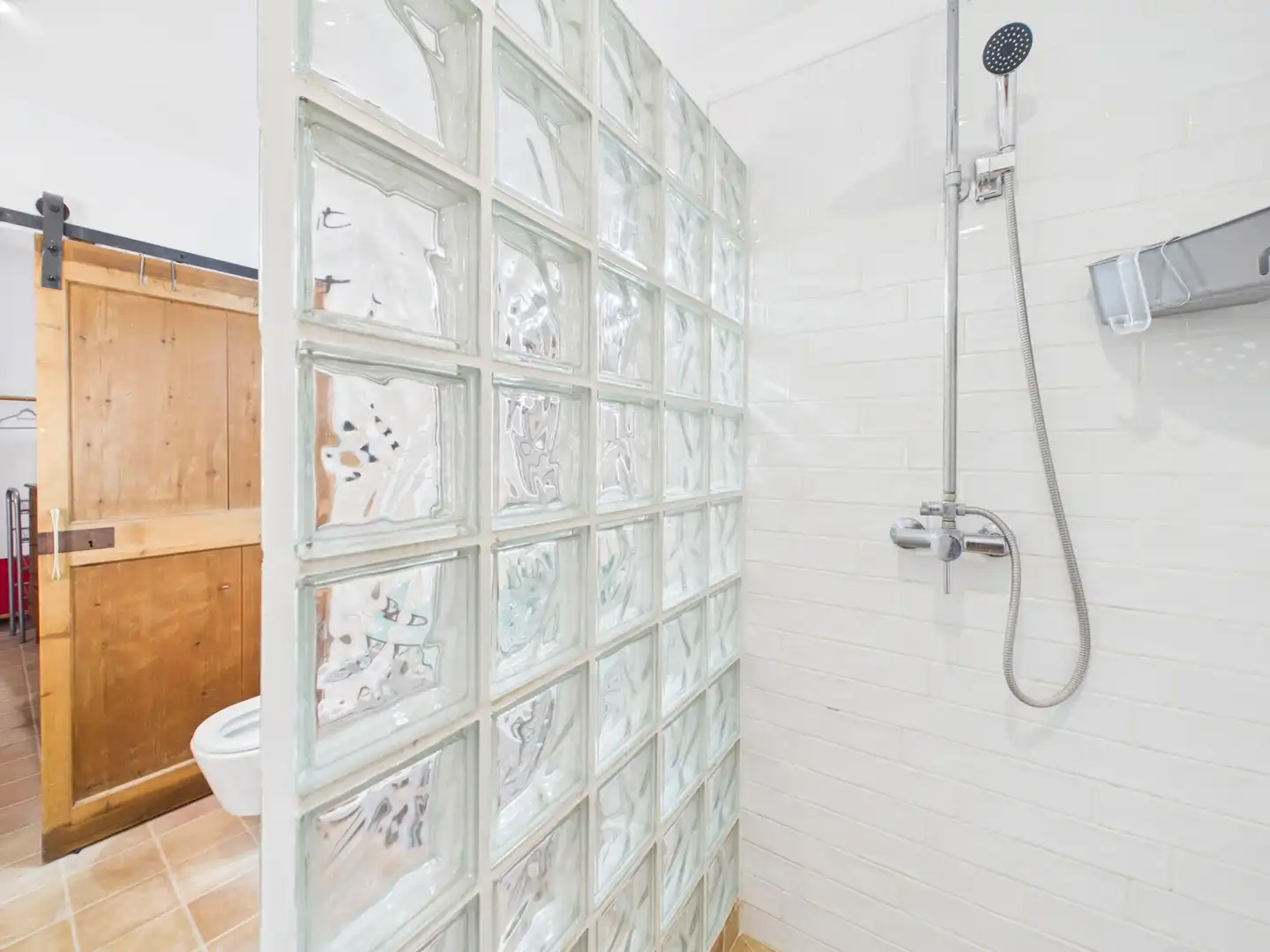 Bathroom of Flat for rent in  Palma de Mallorca  with Air Conditioner and Pets allowed