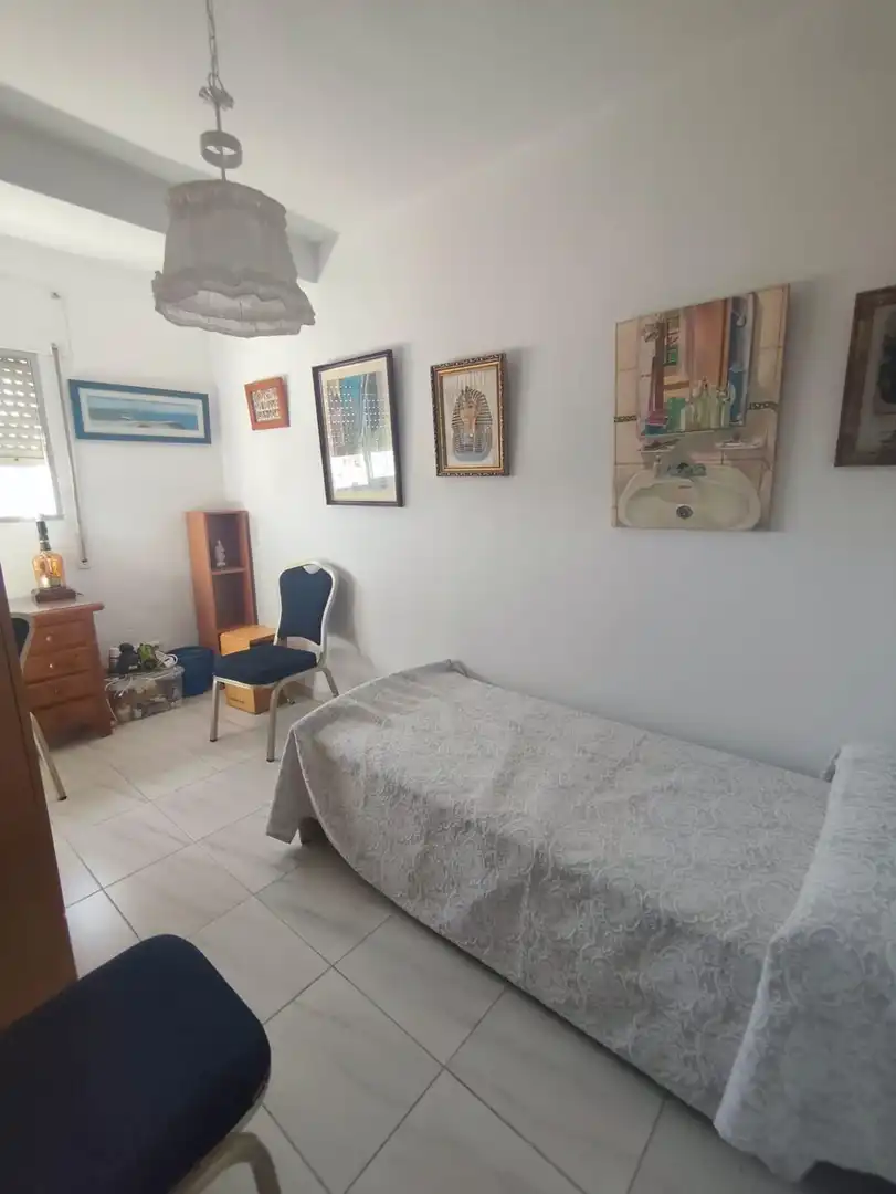 Habitación de Piso de alquiler en Algeciras con Aire acondicionado y Amueblado
