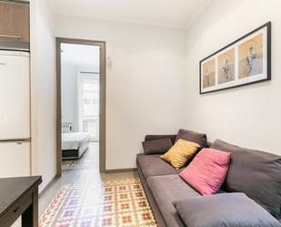 Sala d'estar de Apartament de lloguer en  Barcelona Capital amb Aire condicionat, Moblat i Forn