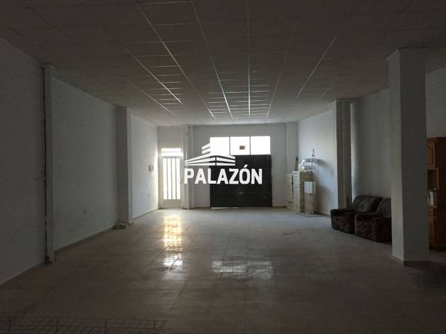 Local comercial en Alquiler en Dolores