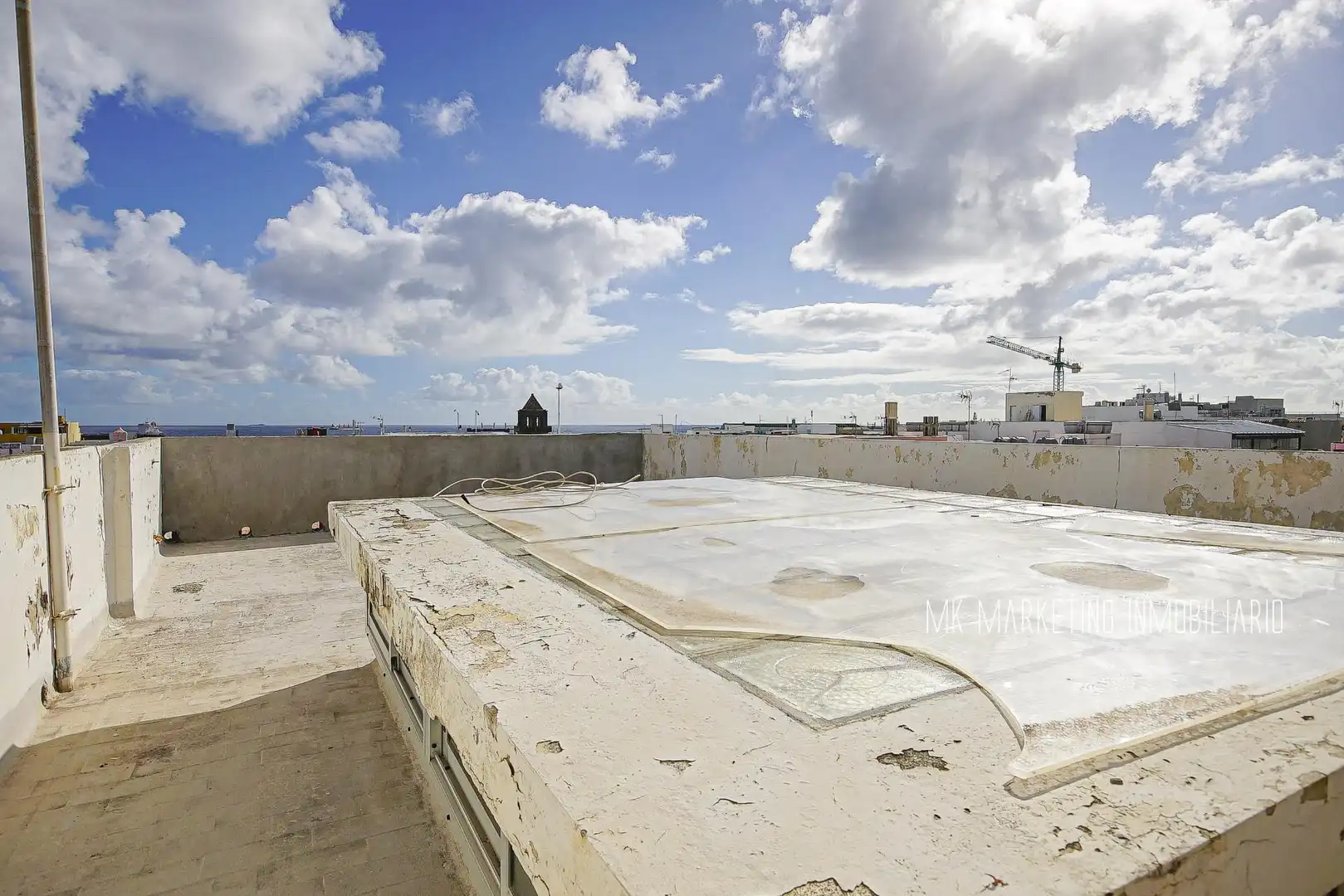Vista exterior de Casa o xalet en venda en Las Palmas de Gran Canaria amb Terrassa i Balcó