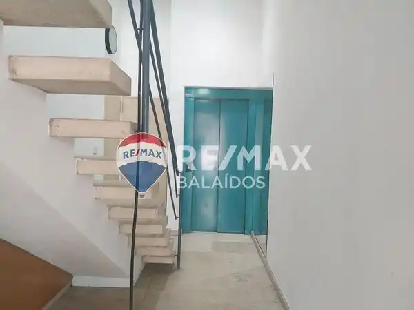 Piso con ascensor en venta en Rúa de Sanjurjo Badía, imagen 2
