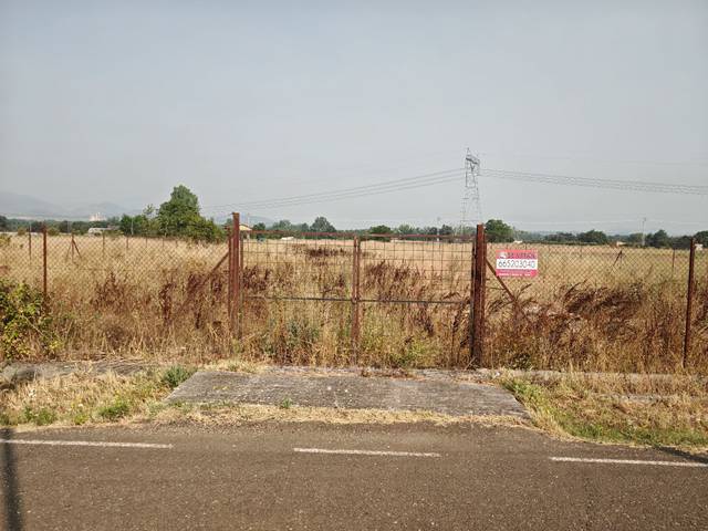 Terreno en Venta en Carracedelo