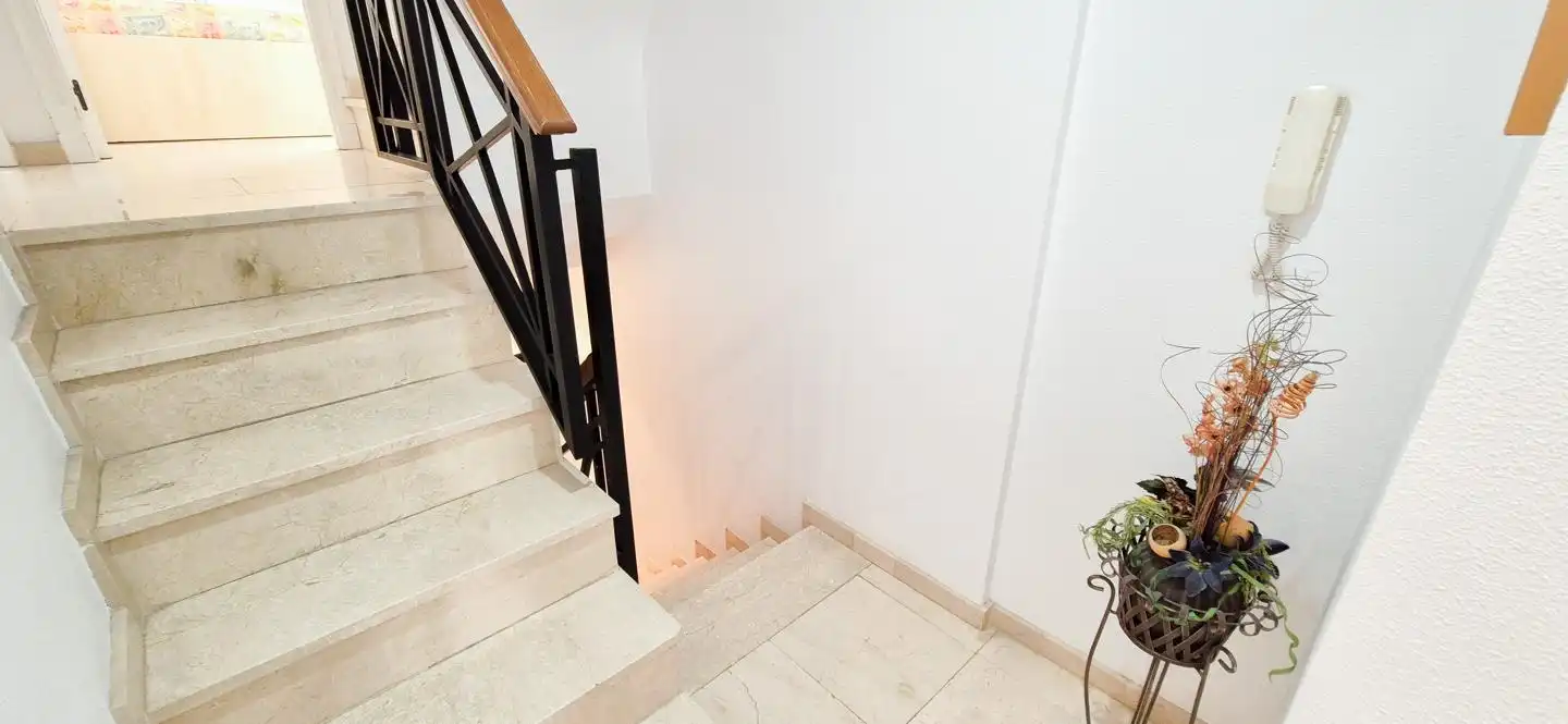 Casa o chalet en venta en Elche / Elx con Terraza, Trastero y Balcón