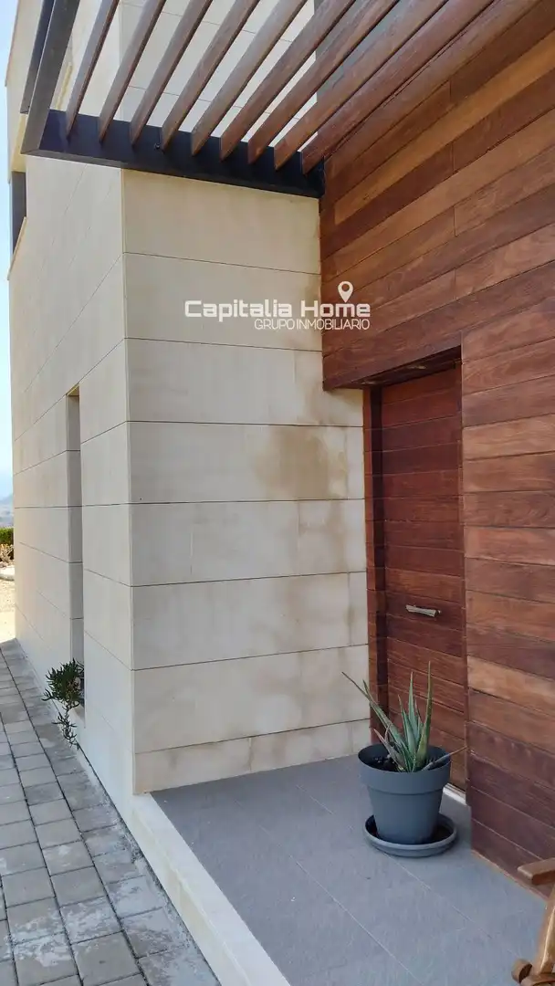 Vista exterior de Casa o xalet en venda en Relleu amb Aire condicionat, Calefacció i Piscina