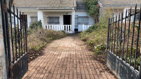 Foto 2 de Casa adosada en venda a Calle Madroño, Trijueque, Guadalajara