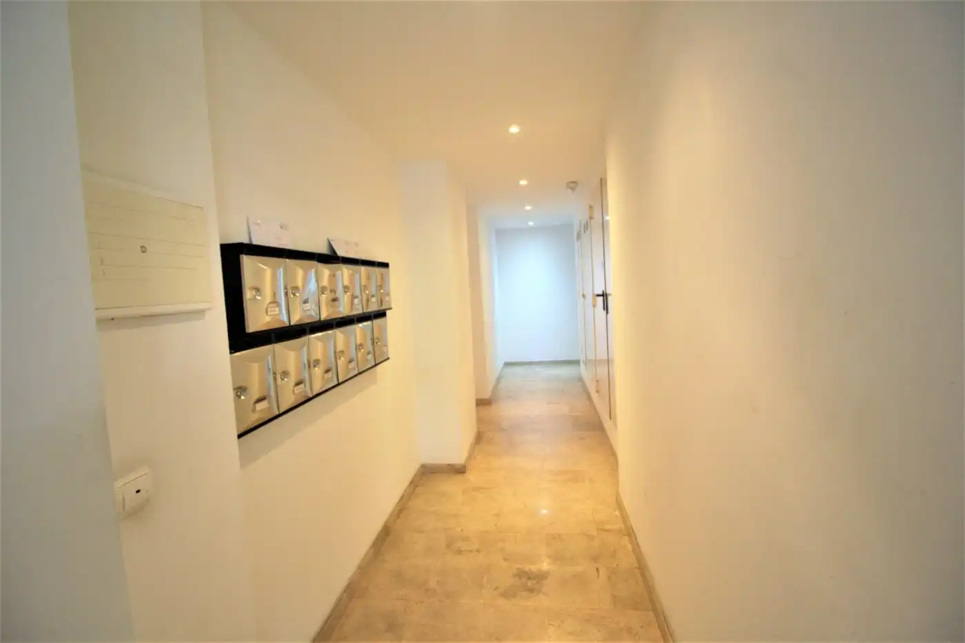 Dúplex en venta en Alicante / Alacant con Aire acondicionado, Terraza y Balcón