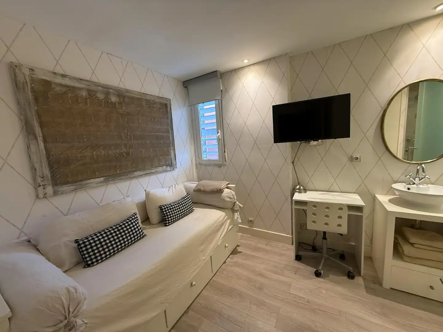 Schlafzimmer von Wohnung zur untervermieten in Madrid mit Klimaanlage, Heizung und Möbliert
