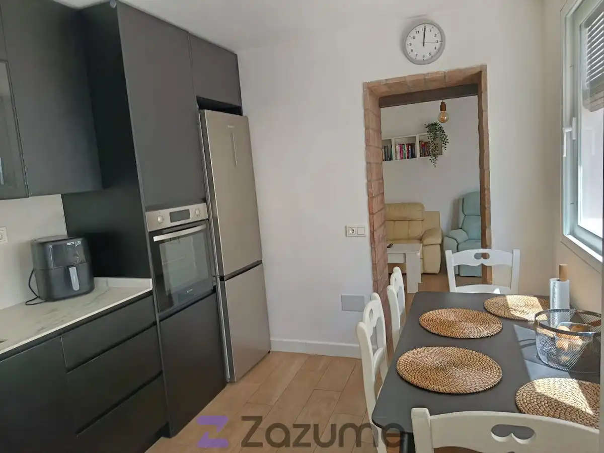 Cocina de Piso de alquiler en Pizarra con Aire acondicionado, Calefacción y Jardín privado