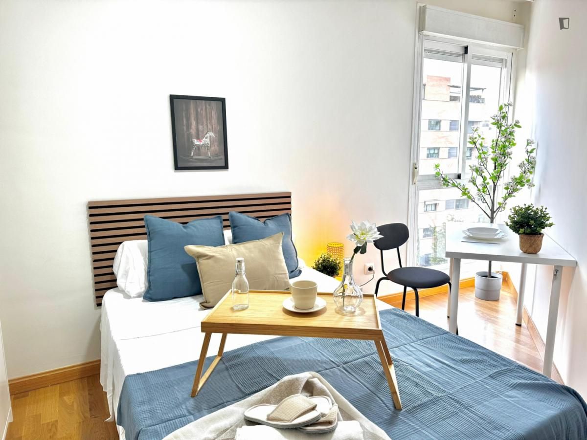 Apartment to share in Sanchinarro