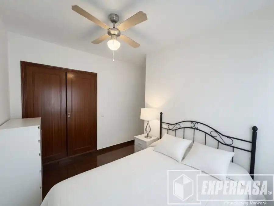 Dormitori de Pis en venda en Paterna amb Aire condicionat, Traster i Moblat