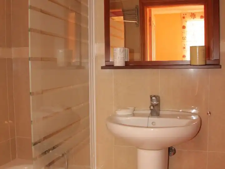 Baño de Casa o chalet de alquiler en Málaga con Aire acondicionado, Calefacción y Jardín privado