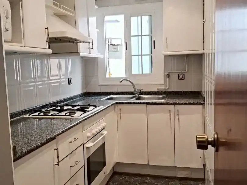 Cuina de Pis en venda en L'Hospitalet de Llobregat amb Balcó